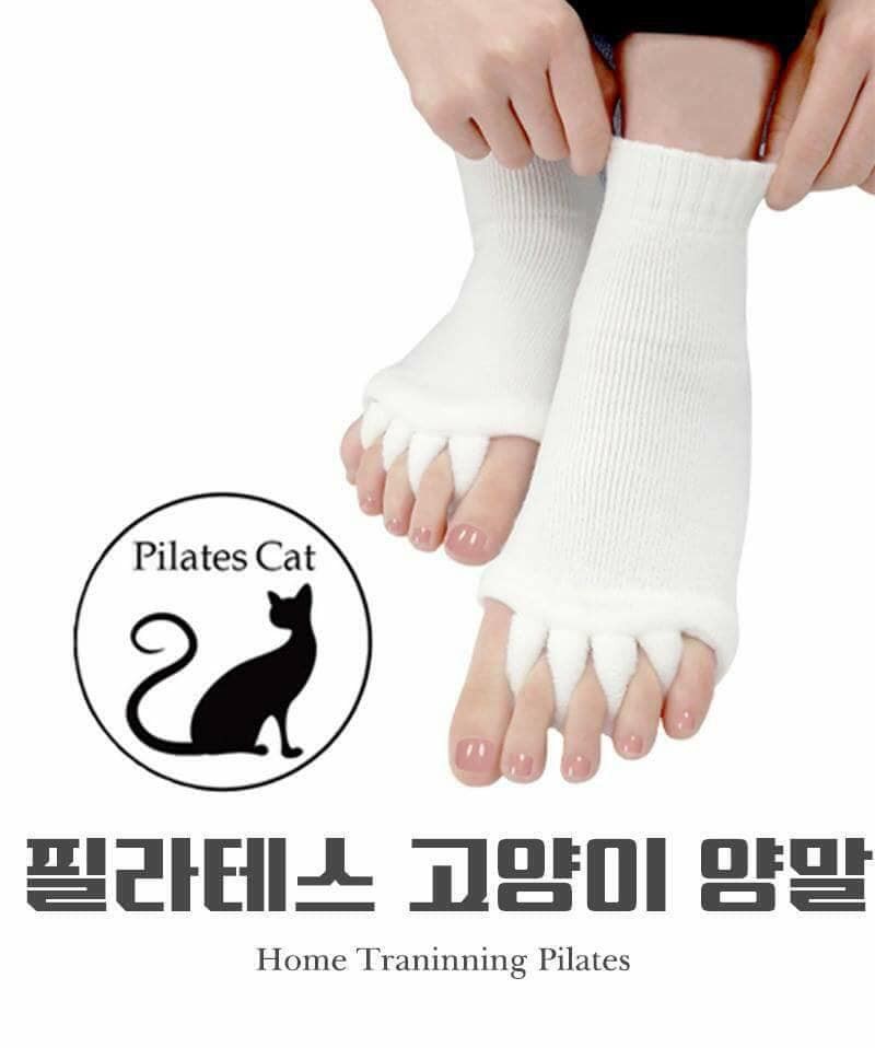 骨盆矯正襪 拇指外翻襪 預防Ｏ型腿 正骨 預防骨盆前傾 瑜珈 芭雷 一組兩雙 Magic Cat Foot Socks( a set of two pairs)Durable,Stretchable,Comfirtable,Slimmer on visual,From Korean